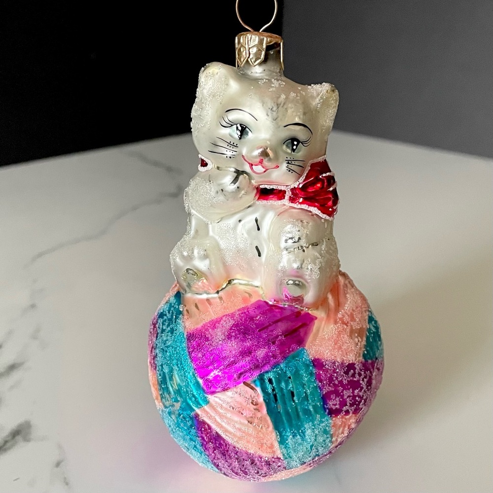 Cat on Yarn Ball Ornament by Christopher Radko